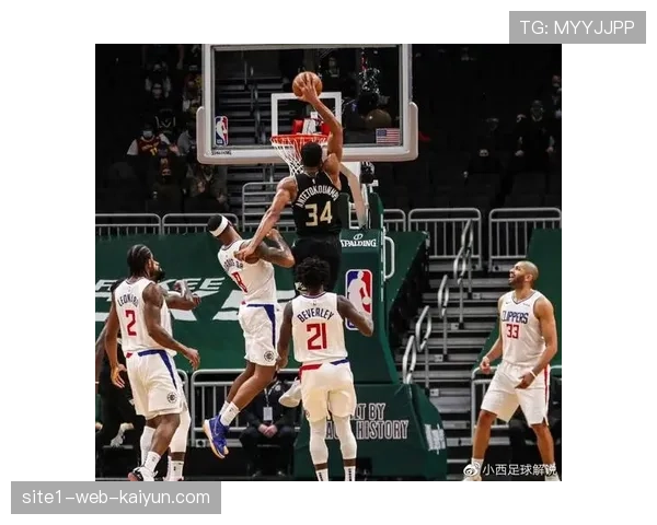 雄鹿防守策略调整 大洛深度drop与字母哥自由人补位体系